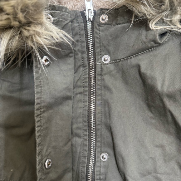 H&M jacket - Picture 3 of 5